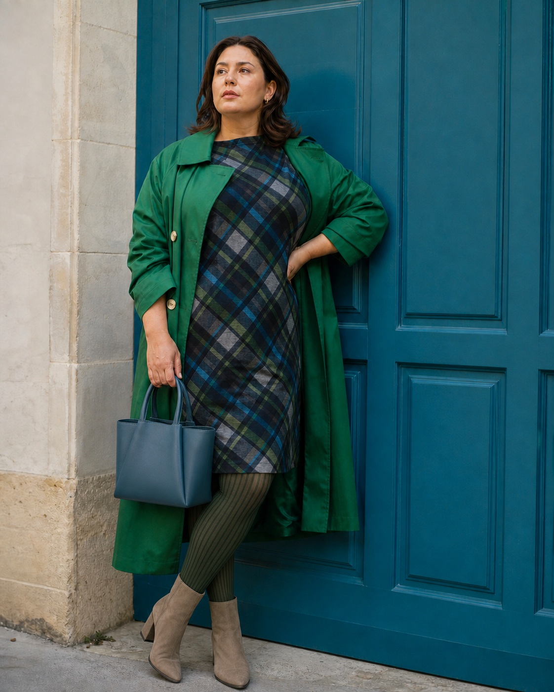 ARTEMIS-PLUSSIZE-DRESSES-MIDNIGHT-TARTAN 3
