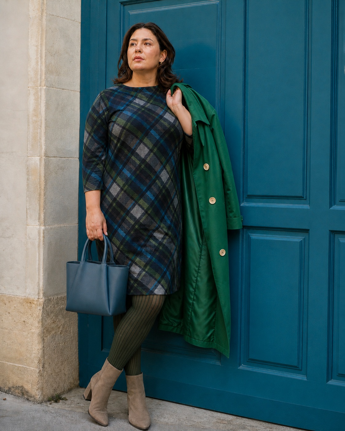 ARTEMIS-PLUSSIZE-DRESSES-MIDNIGHT-TARTAN 4